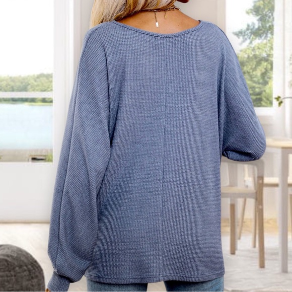 Oversized Blue Twist Hem Thermal Waffle Knit Long Sleeve Top - Picture 3 of 6